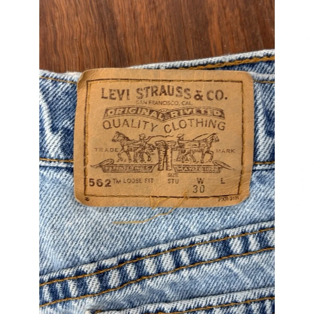 Levi's Vintage 562 Blue Loose Fit Student 30 Denim Shorts Orange Tab USA